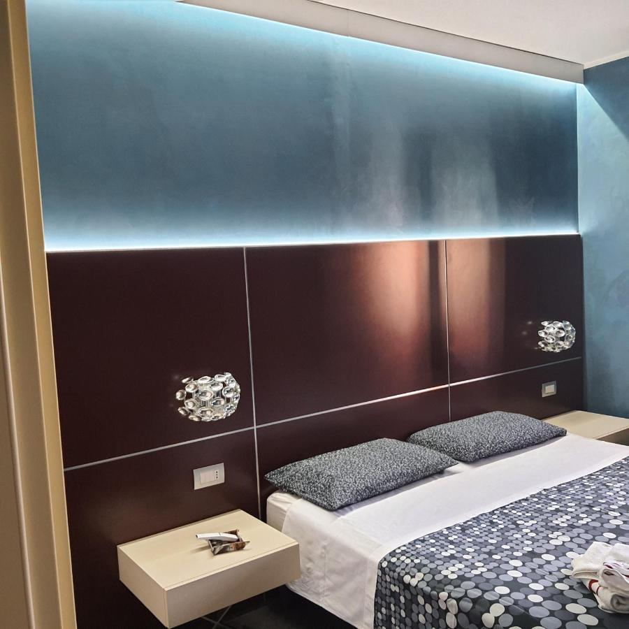 Manu'S Guest Suite Козенца Экстерьер фото