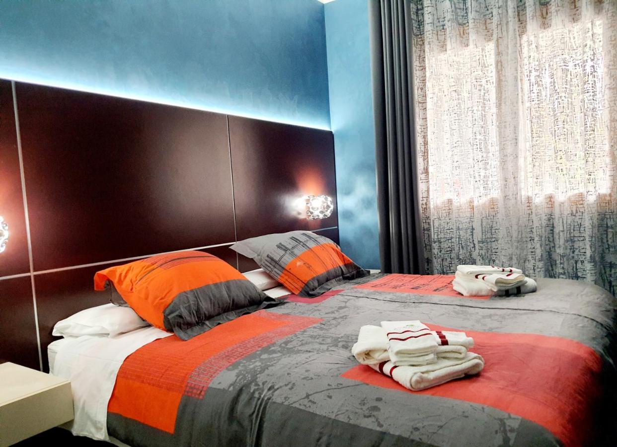 Manu'S Guest Suite Козенца Экстерьер фото