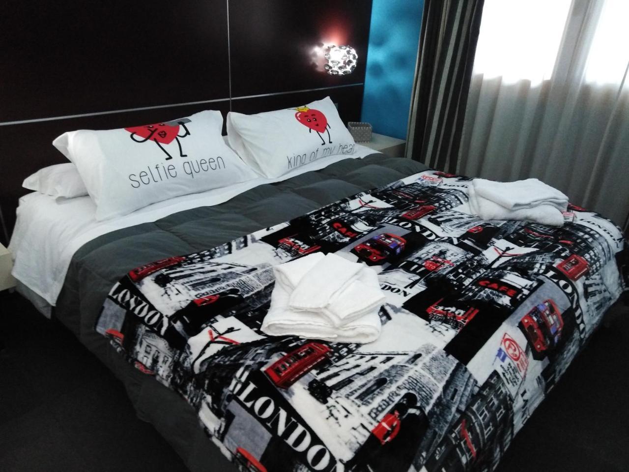 Manu'S Guest Suite Козенца Экстерьер фото